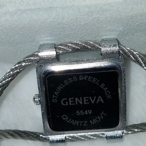 Geneva silv watch cuff w rhinestones & att battery - Picture 5 of 7